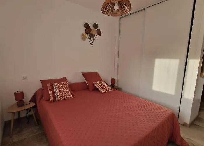 Petite Maison En Pierre