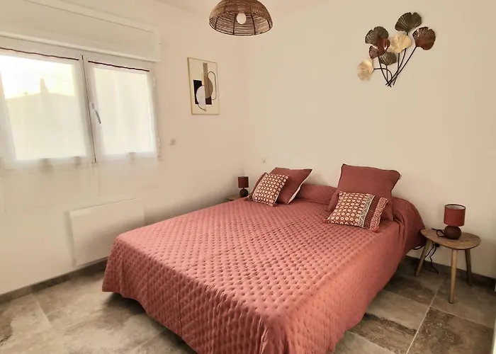 Petite Maison En Pierre